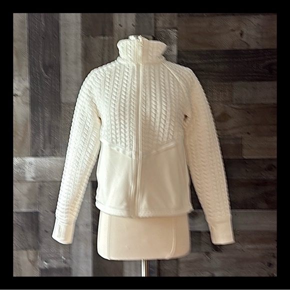 Avia cream quilted zip up jacket small neutral sporty athletic activewear winter - Picture 1 of 14